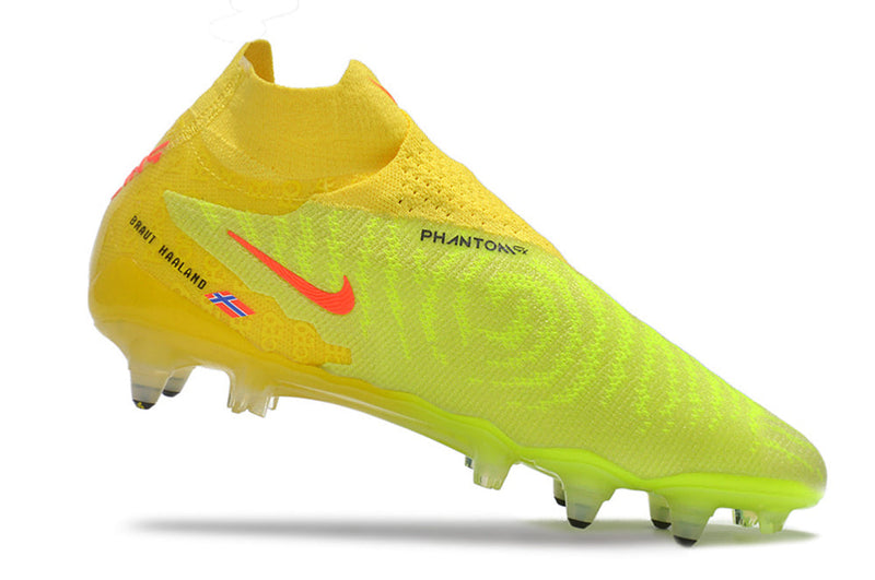 Chuteira Campo Nike Phantom GX DF SG - Trava Fixa Elite + Brindes Exclusivos